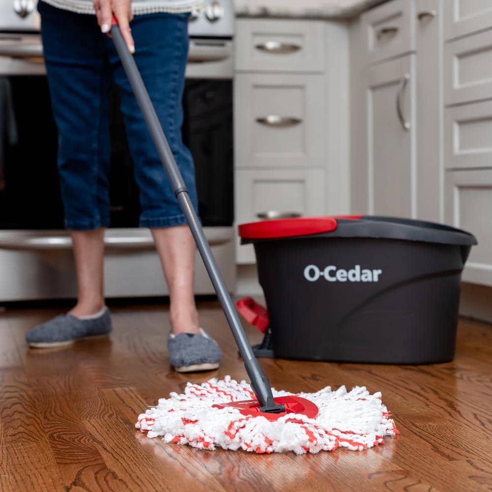 https://images.thdstatic.com/productImages/4230a64d-ea36-419f-99dc-15b21a23d13e/svn/o-cedar-spin-mops-174713-31_1000.jpg